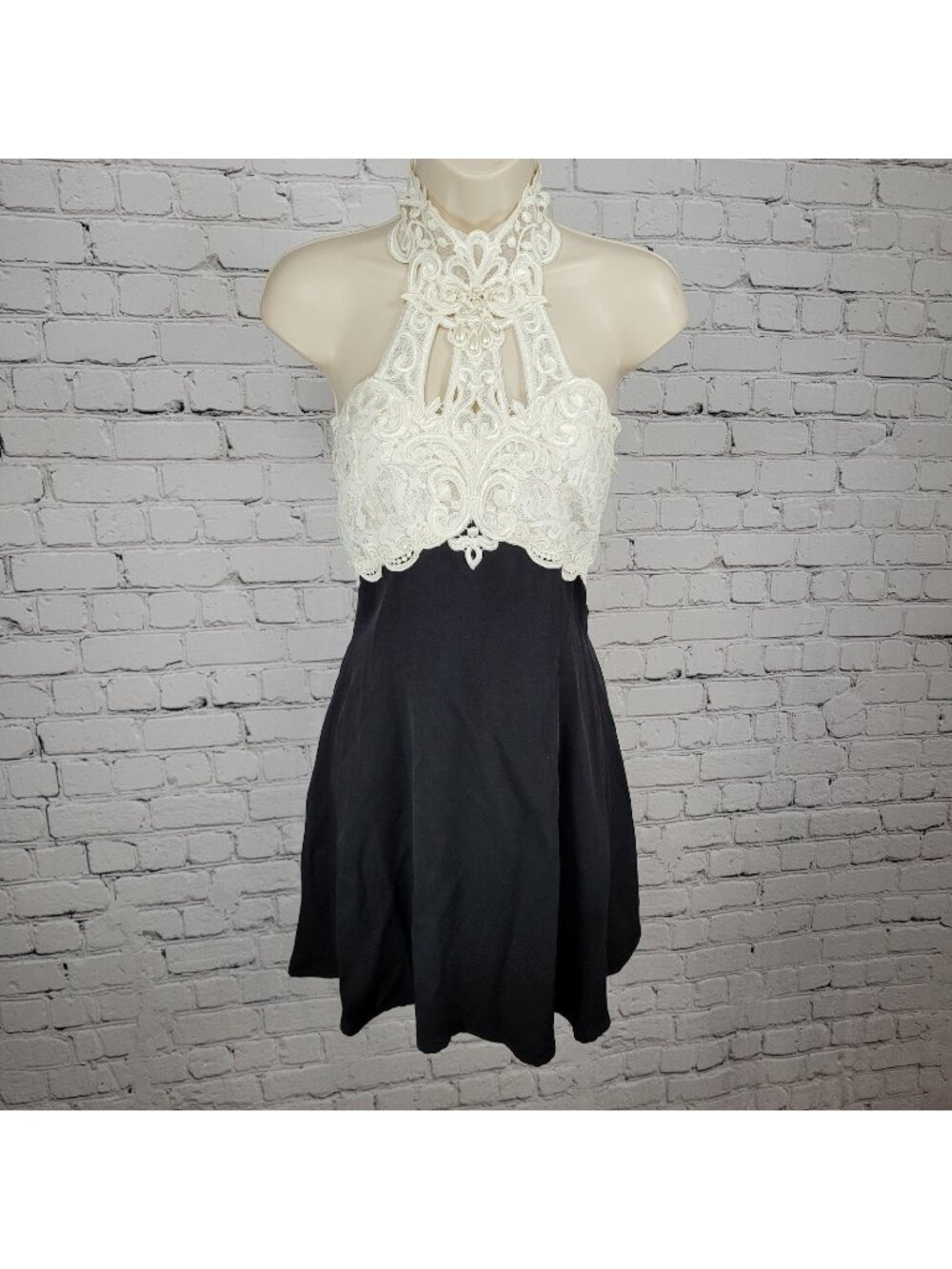 VTG Scott McClintock Black & White Crochet Lace Backless Dress USA Made Size 6P